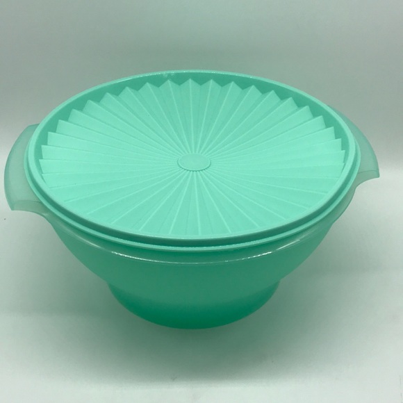 Tupperware Servalier Salad Bowl 4.3 Liter - Picture 3 of 16